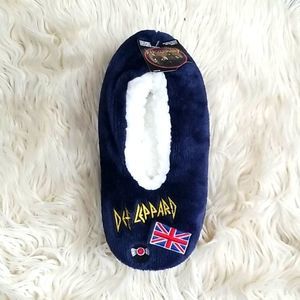 DEF Leppard Slippers NWT size 5-7